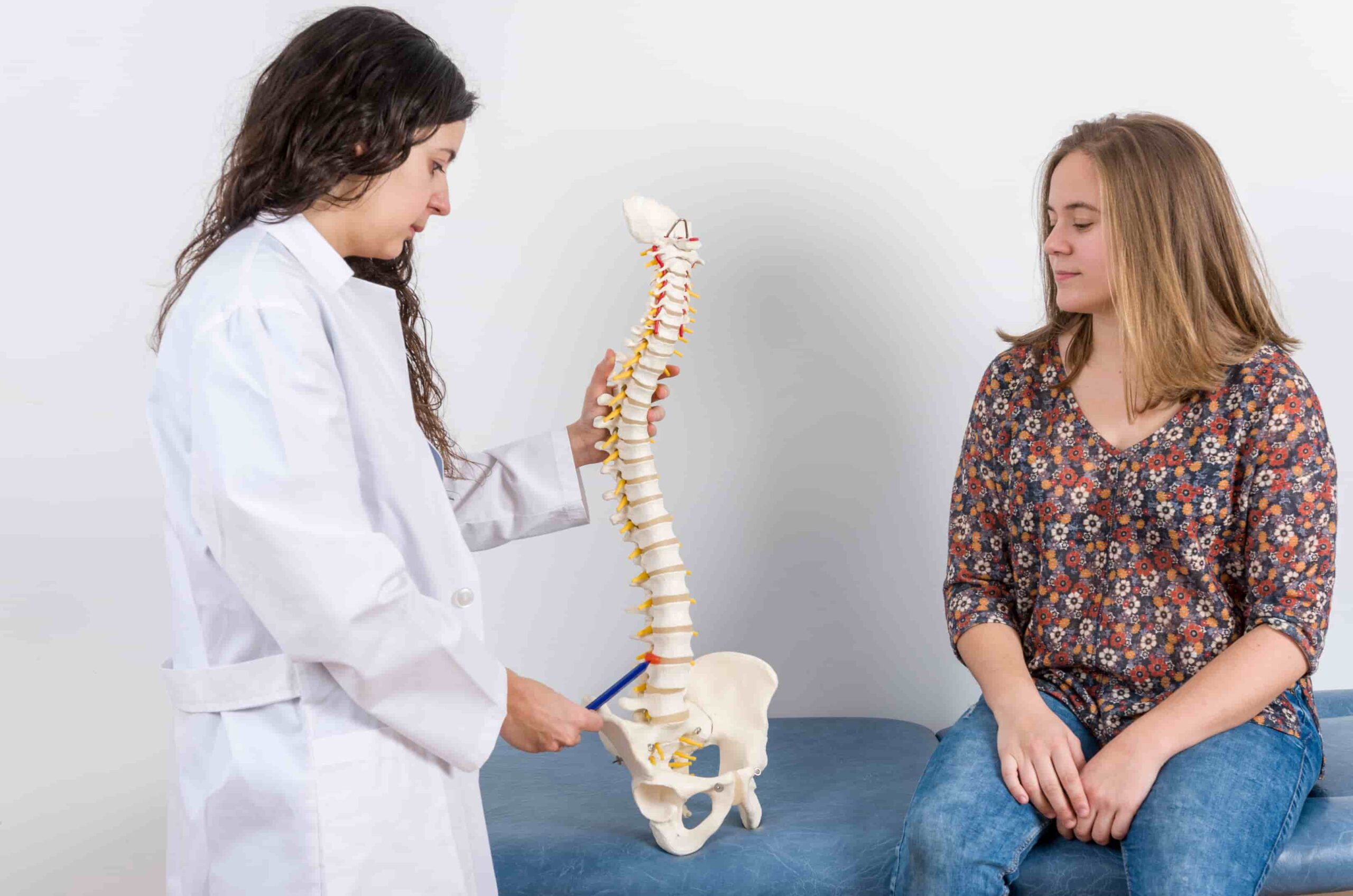 foto de médico especialista em coluna
