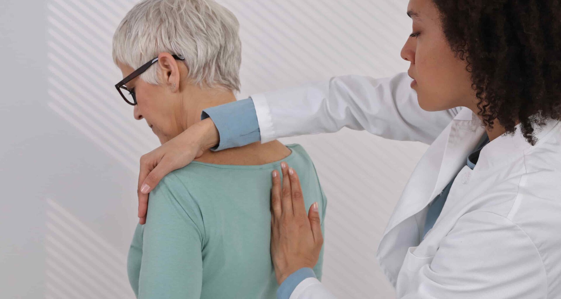 foto de escoliose qual medico procurar