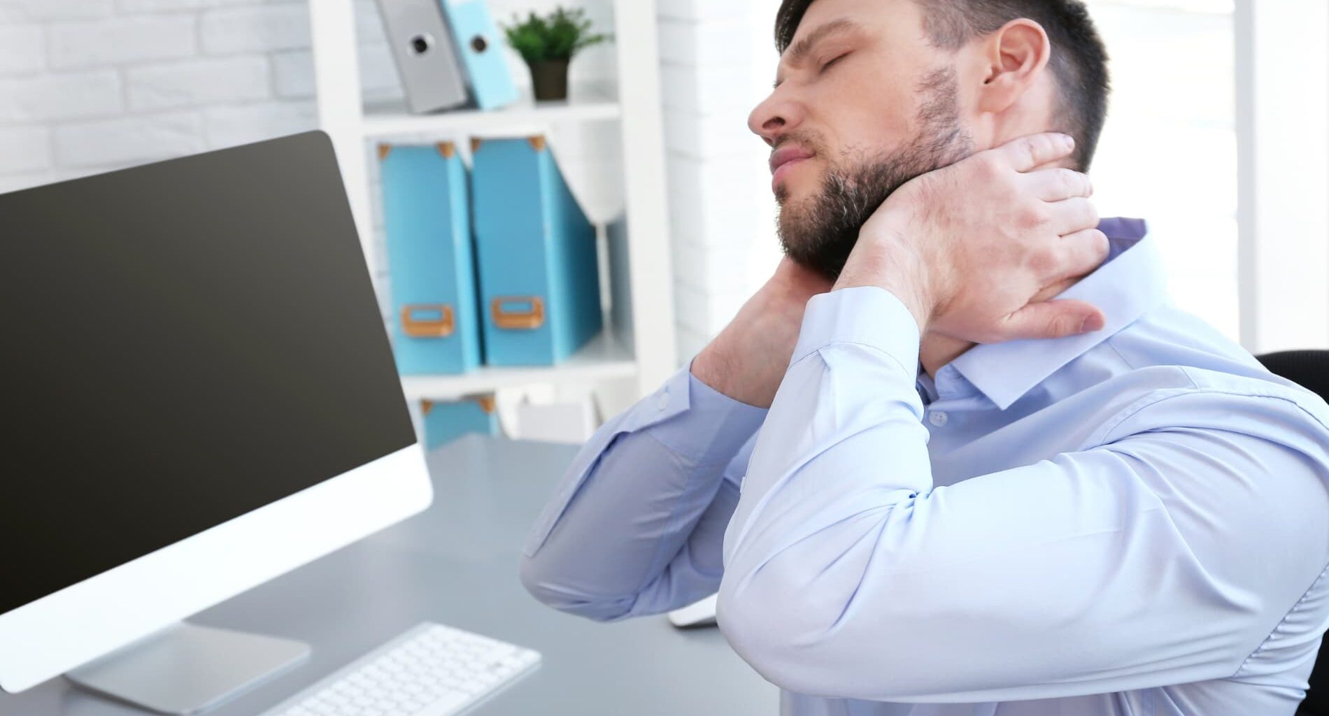 foto de inflamação na coluna cervical