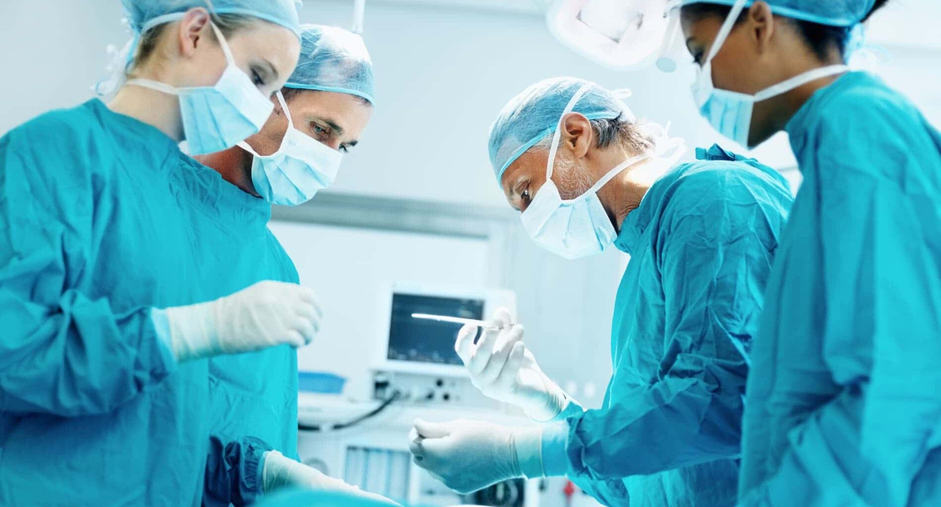 foto de cirurgia de cifose