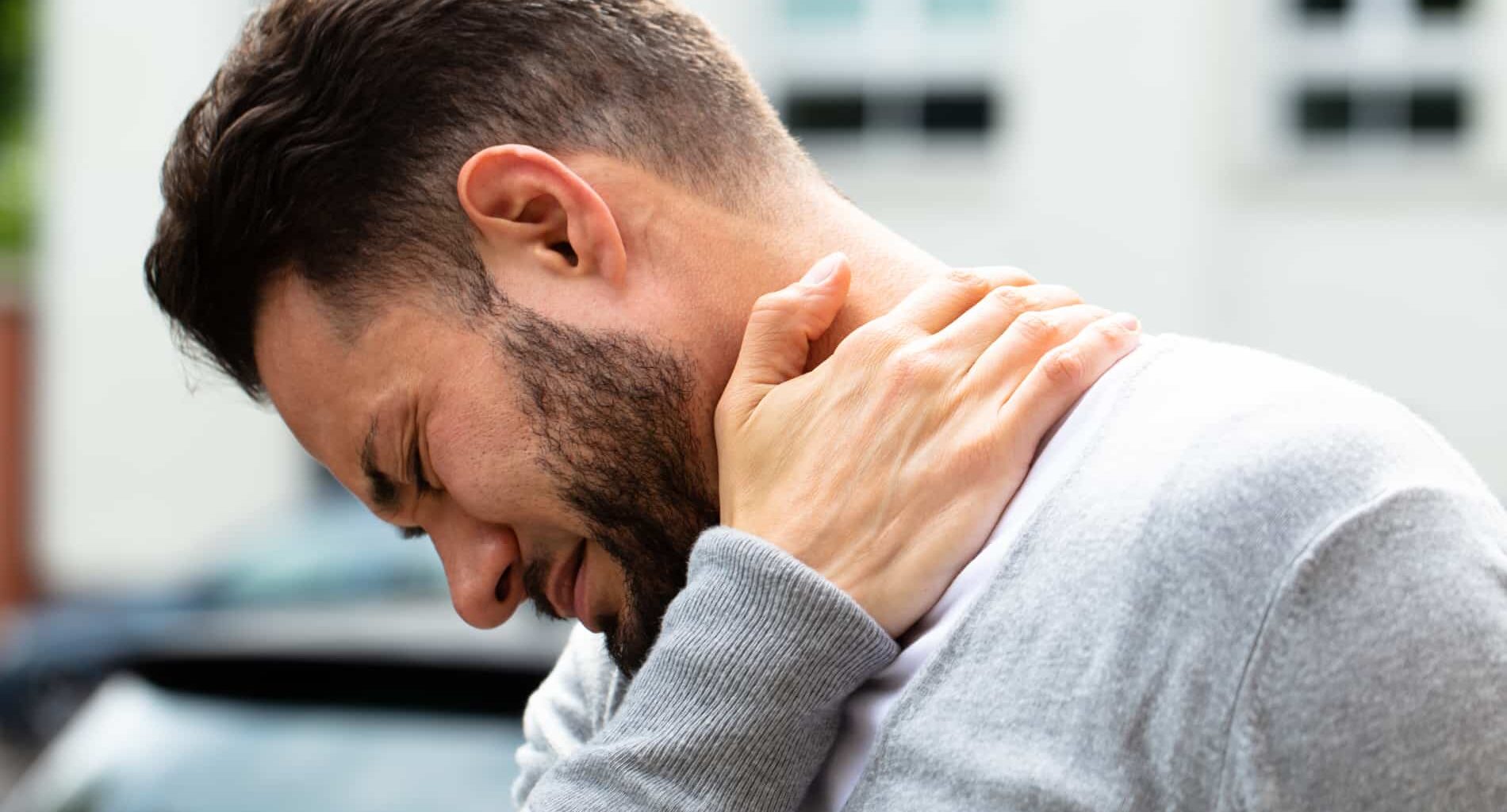 foto de cervical cervicalgia