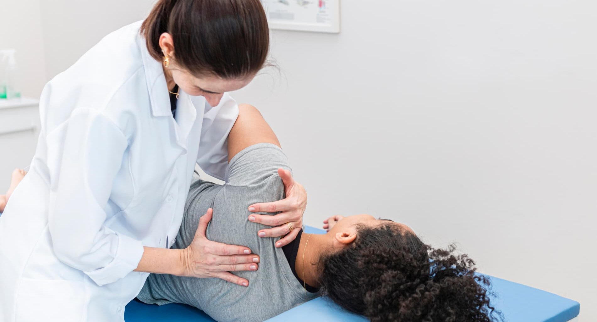 foto de fisioterapia para ombro