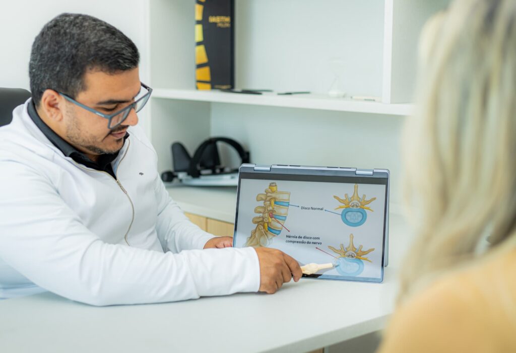 foto de dor nas costas trabalho